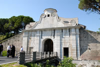 Le mura , i bastioni, le porte di Palmanova